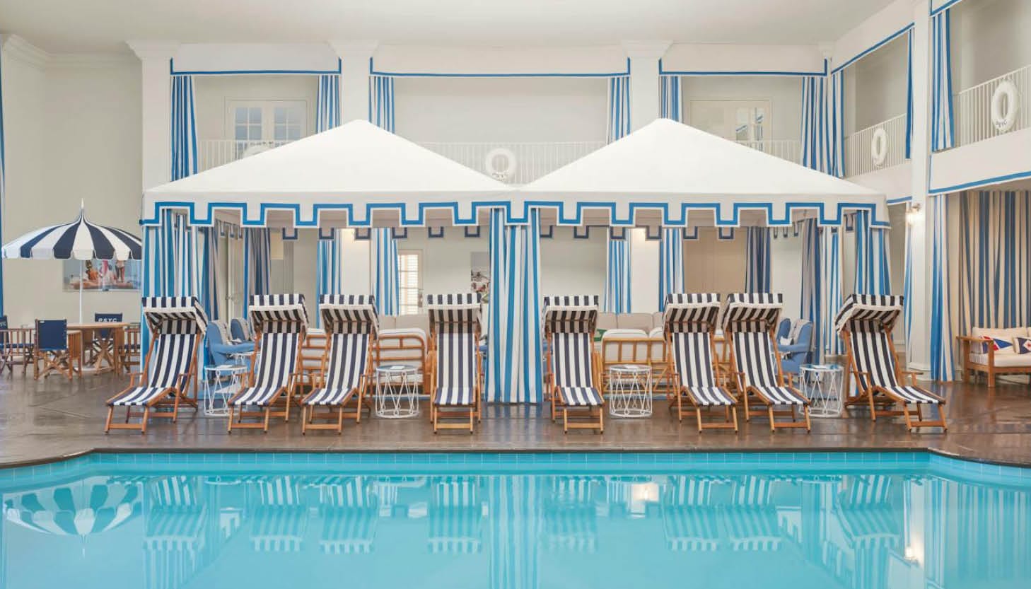 Palm Spring Yacht Club pool